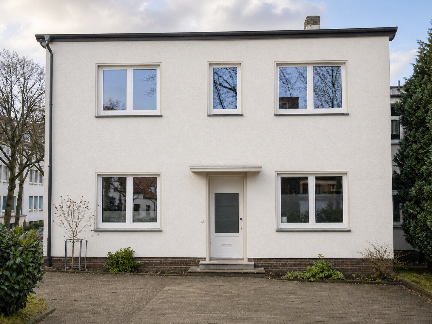 Hausfassade, kleines Privathaus – nachher