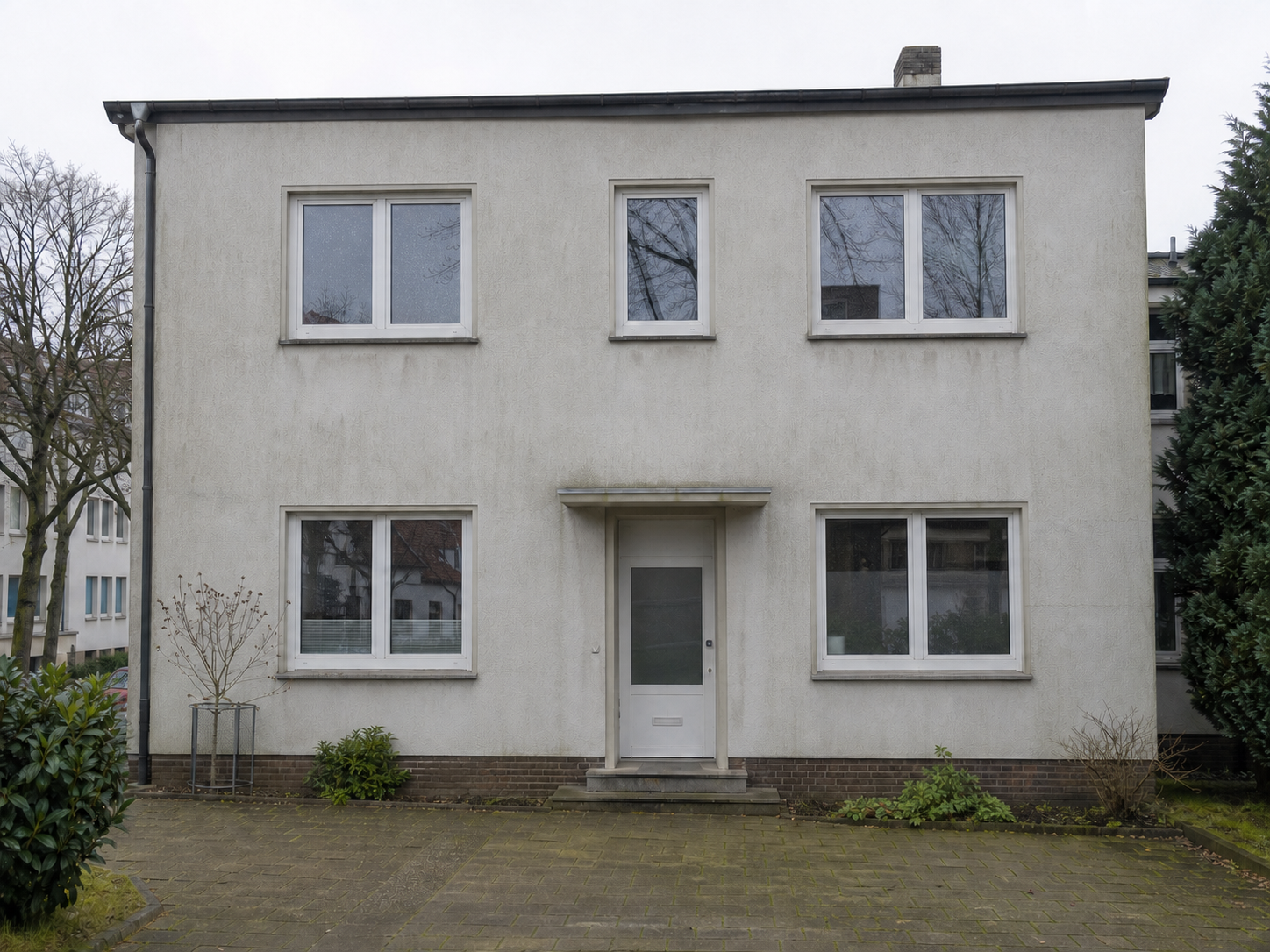 Hausfassade, kleines Privathaus – vorher
